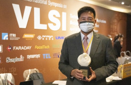 威尼斯wns·8885556光电董事长彭双浪荣获潘文渊文教基金会 ERSO Award